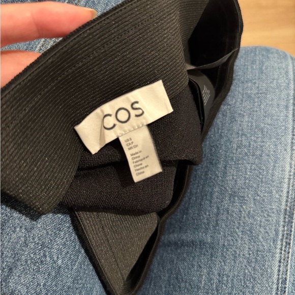 COS Textured Pencil Skirt Sz S like new - Picture 5 of 5